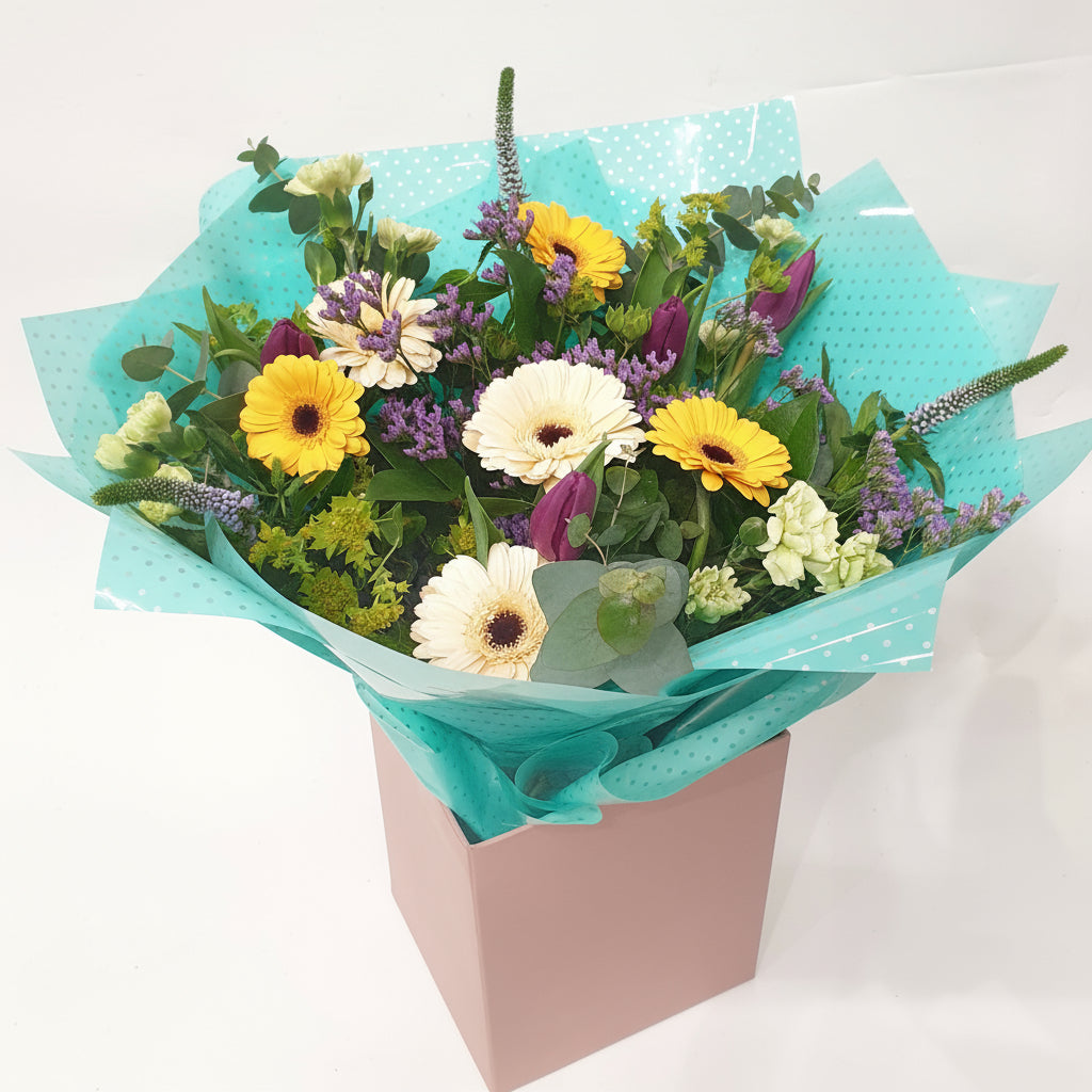 Handtied | Meadow Pasture