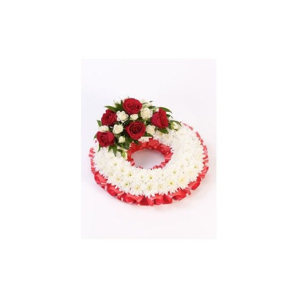 Traditional Wreath - Red and White